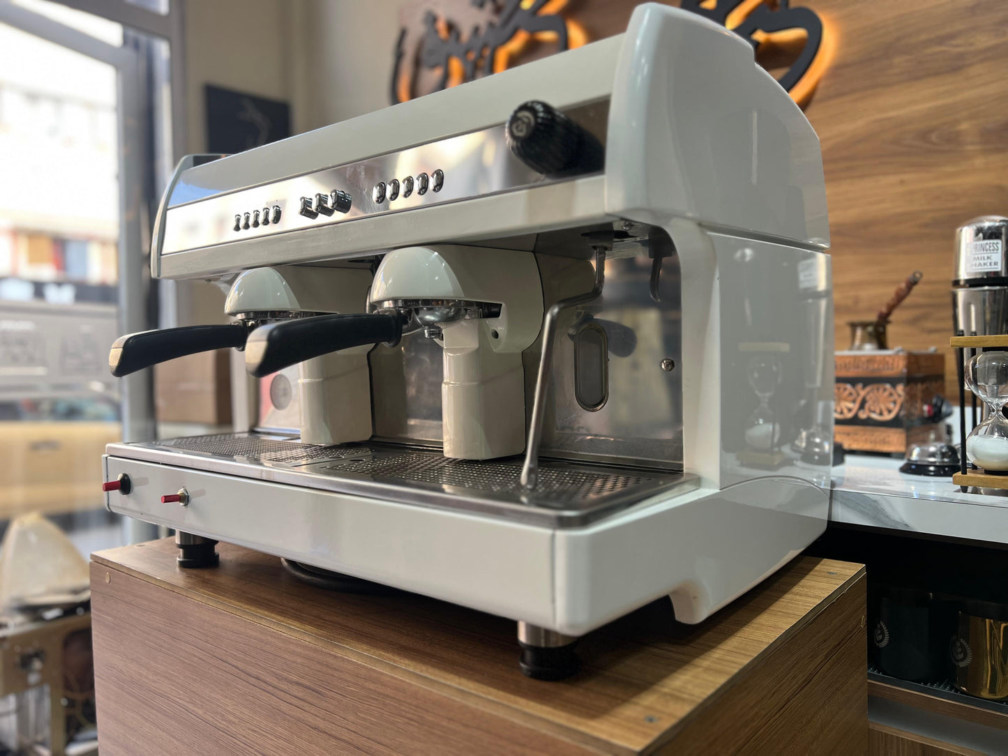 WEGA SPHERA EVD2 CAPPUCCINO 2 GROUP ( OCCASION )