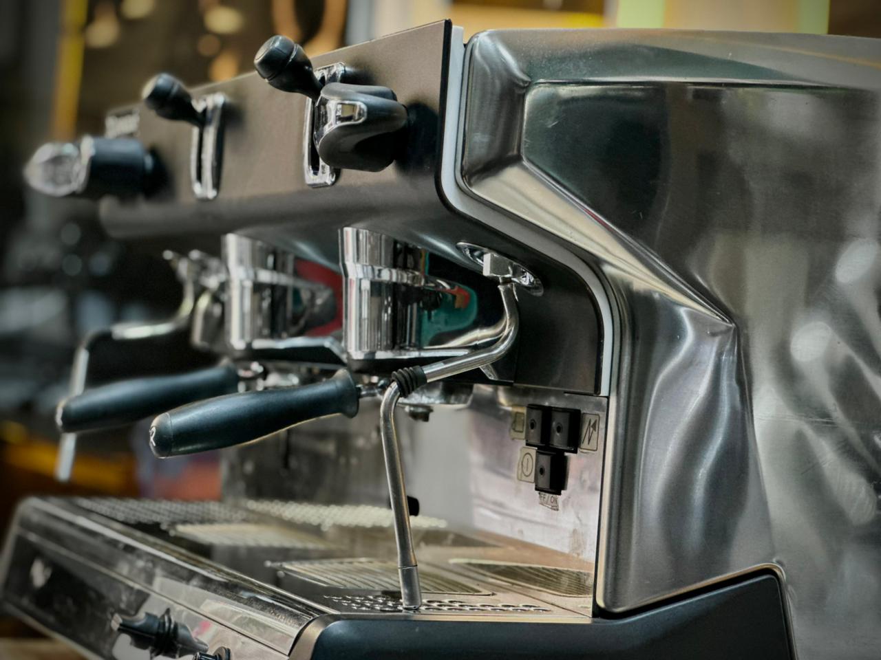 RANCILIO CLASS 9 RE 2 GROUPES ( OCCASION )