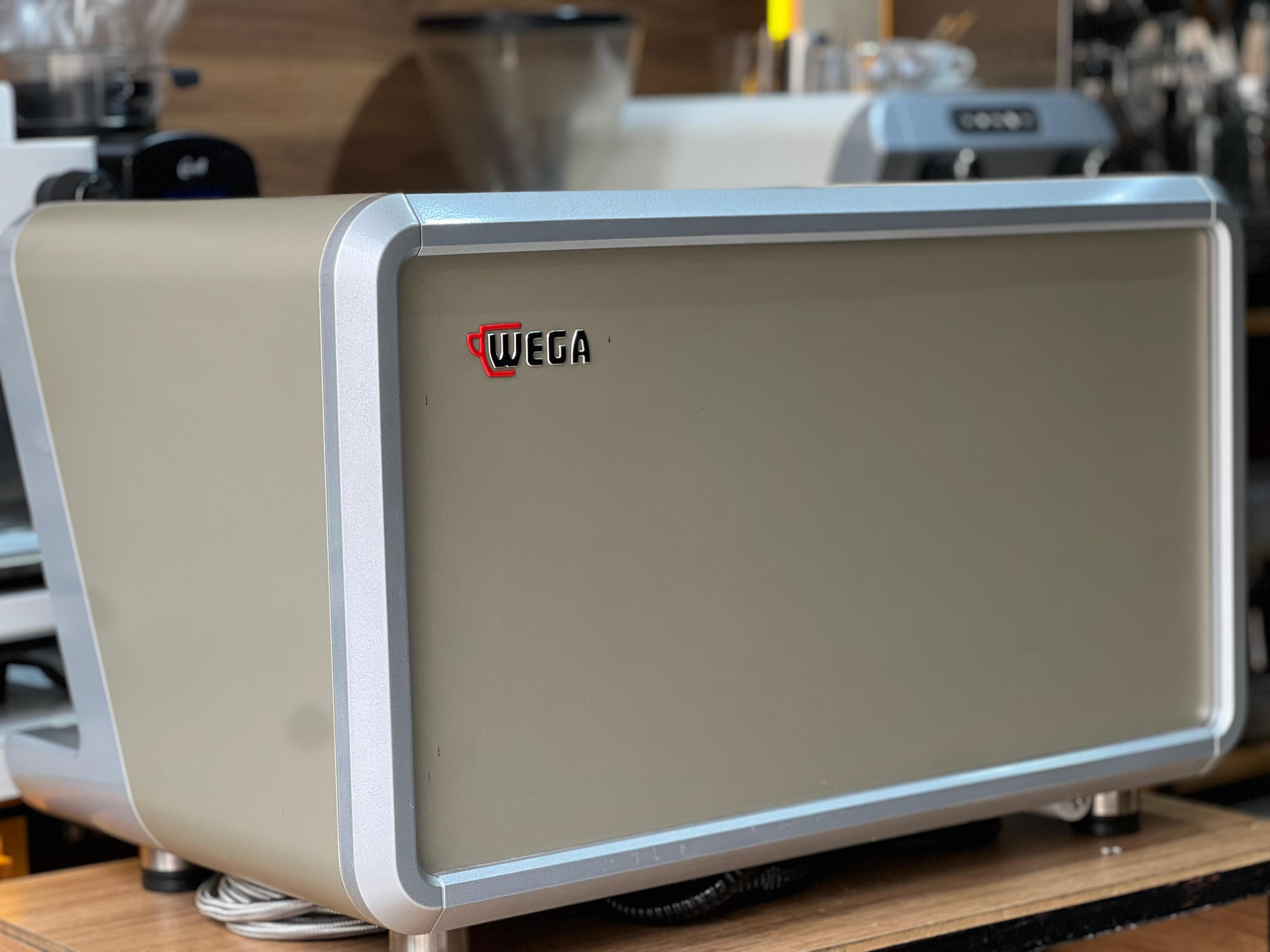 WEGA IO 2 GROUPES ( OCCASION )