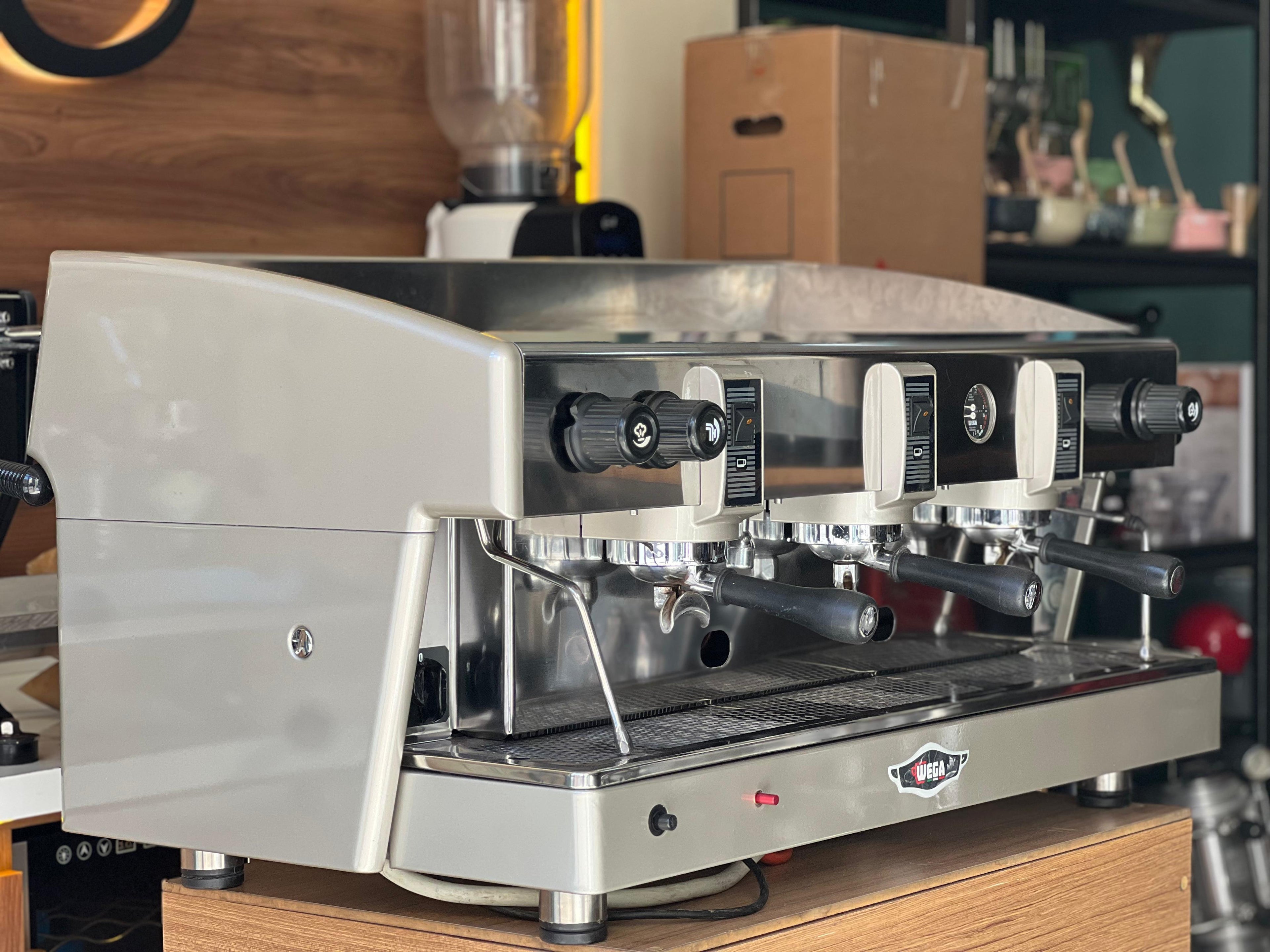 WEGA ATLAS EPU 3 GROUPES ( OCCASION )